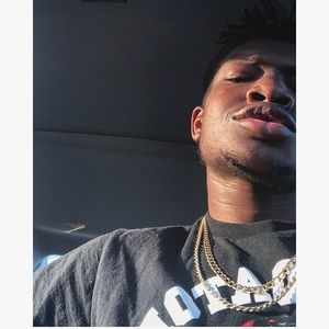 Meet your Posher, Ellis